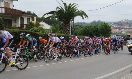 Porto de Mós assistiu à passagem da Volta a Portugal em bicicleta