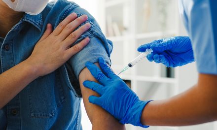 Vacinação contra a COVID-19: Porquê esperar?