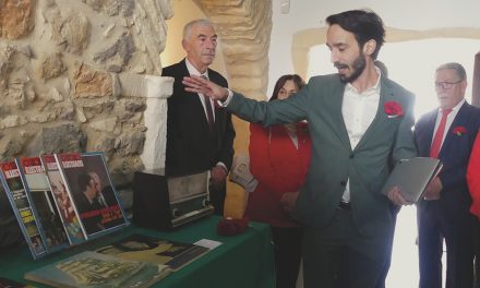 Inaugurada exposição “Porto de Mós e o 25 de abril: vivências no tempo da Ditadura e da Revolução”
