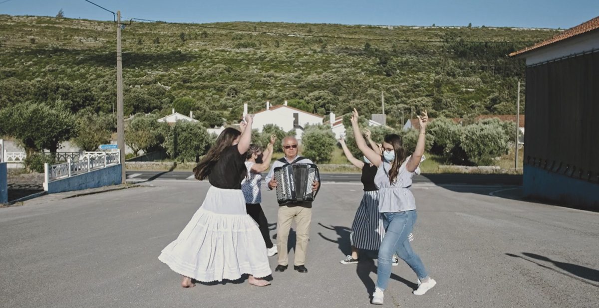 “A Música Portuguesa a Gostar Dela Própria”: Porto de Mós “chamado à receção”