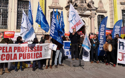 Educação “em crise”: greves, disciplinas sem professores atribuídos e as consequências da pandemia