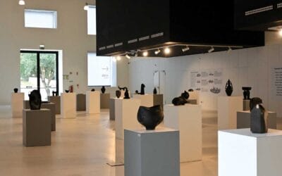 Exposição “Artes de um Andarilho” junta peças de 30 ceramistas de todo o país em Porto de Mós