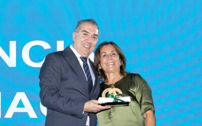 Clarisse Louro recebe Prémio Valor e Excelência