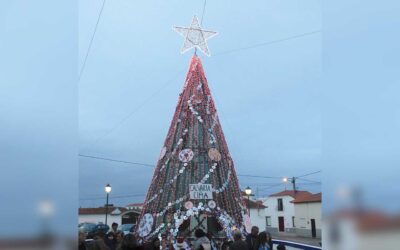 Calvaria de Cima inaugura árvore de Natal