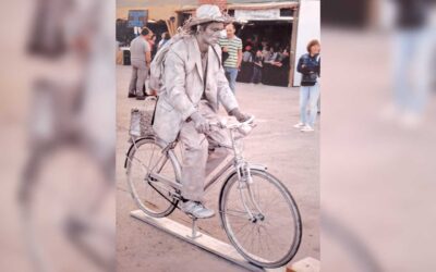 Katoya, o homem que há 20 anos faz de estátua-viva