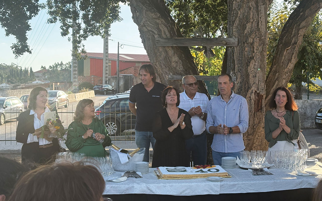Associação de Bem-Estar em Cruz da Légua apaga 40 velas
