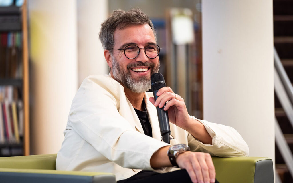 Pedro Chagas Freitas Biblioteca Municipal de Oeiras | Jornal O Portomosense