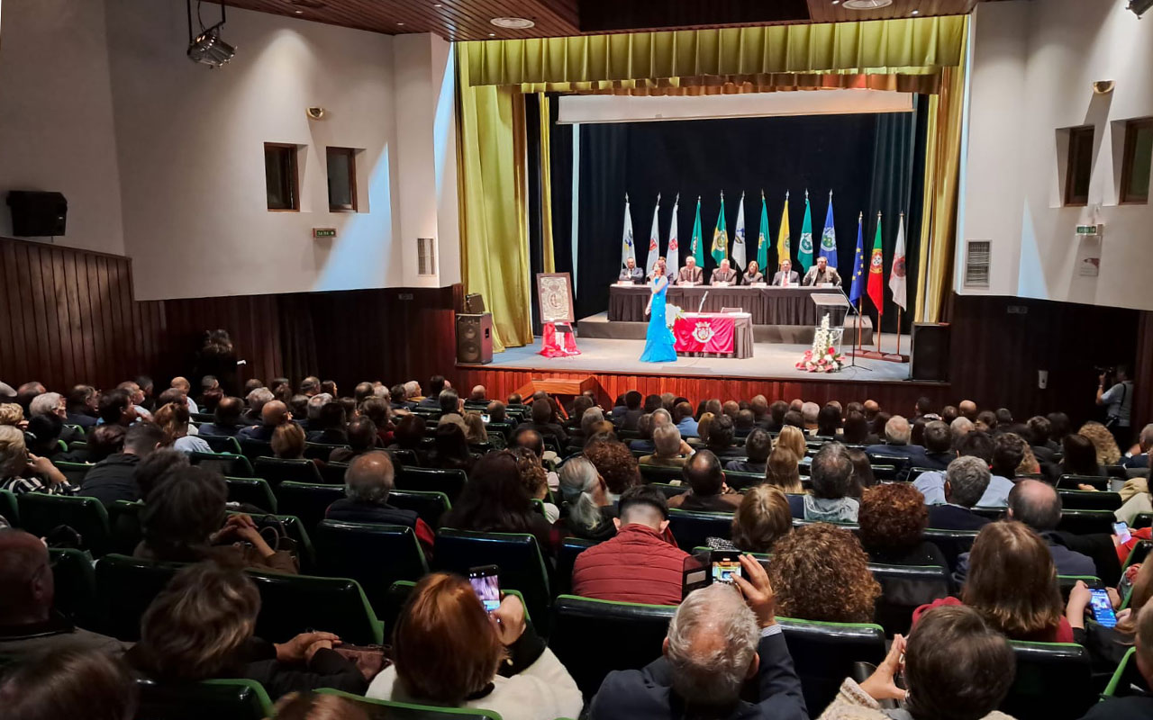 Câmara e Assembleia Municipal: Autarcas de Porto de Mós tomam posse no Cineteatro