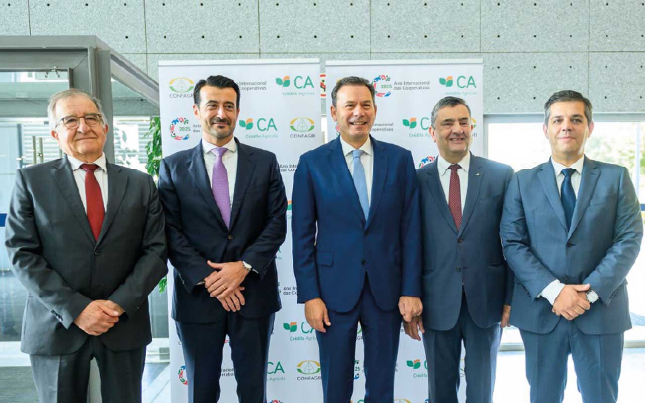 Jorge Volante realça méritos do cooperativismo em congresso internacional