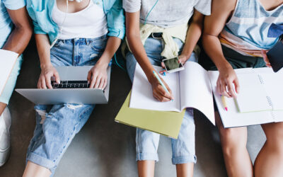 Bolsas de Estudo jovens universitarios DR | Jornal O Portomosense