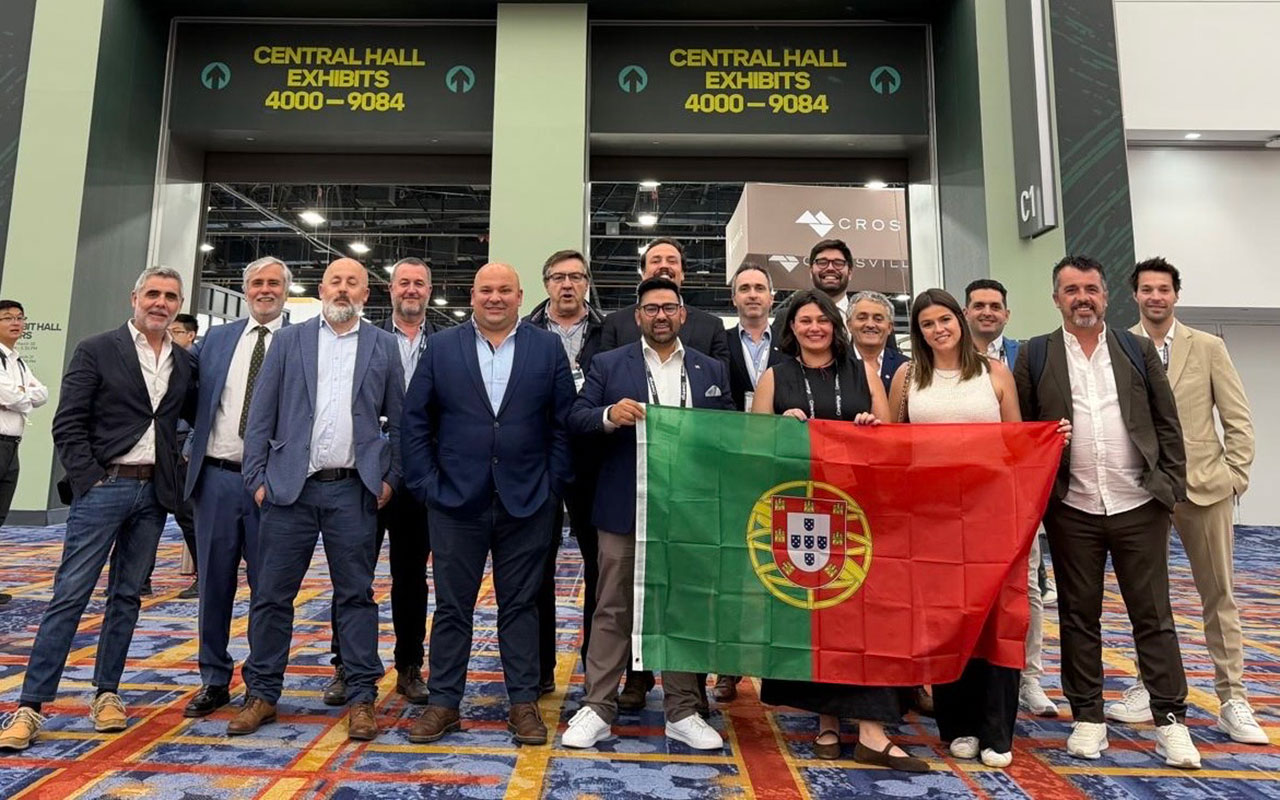 Dois empresários portomosenses na principal feira da pedra natural da América do Norte