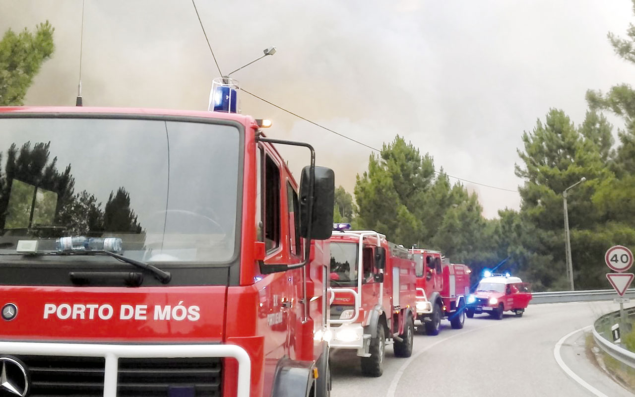 Bombeiros-de-Porto-de-Mos_Luis-Vieira-Cruz