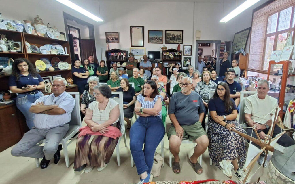 Livro Cabeca Veada DR | Jornal O Portomosense