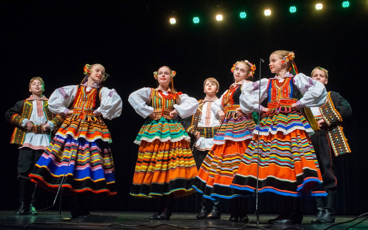 XII-Festival-Internacional-de-Folclore_DR