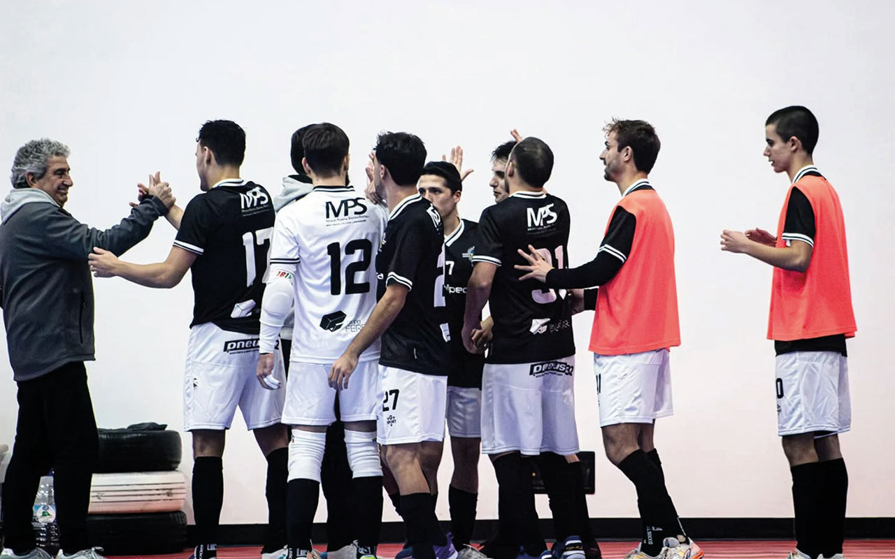 Antevisão da época 2026/2027: Futebol e futsal | Formação da ARCD Mendiga ganha peso no plantel para a nova época