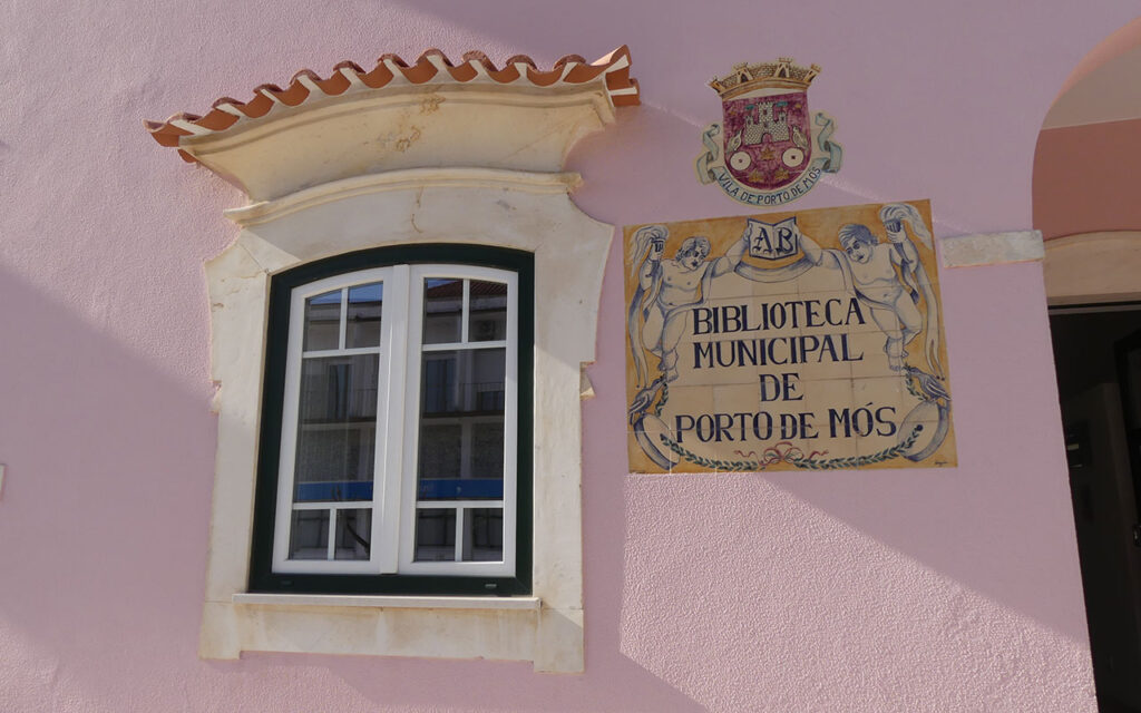 Biblioteca de Porto de Mos Jessica Silva | Jornal O Portomosense