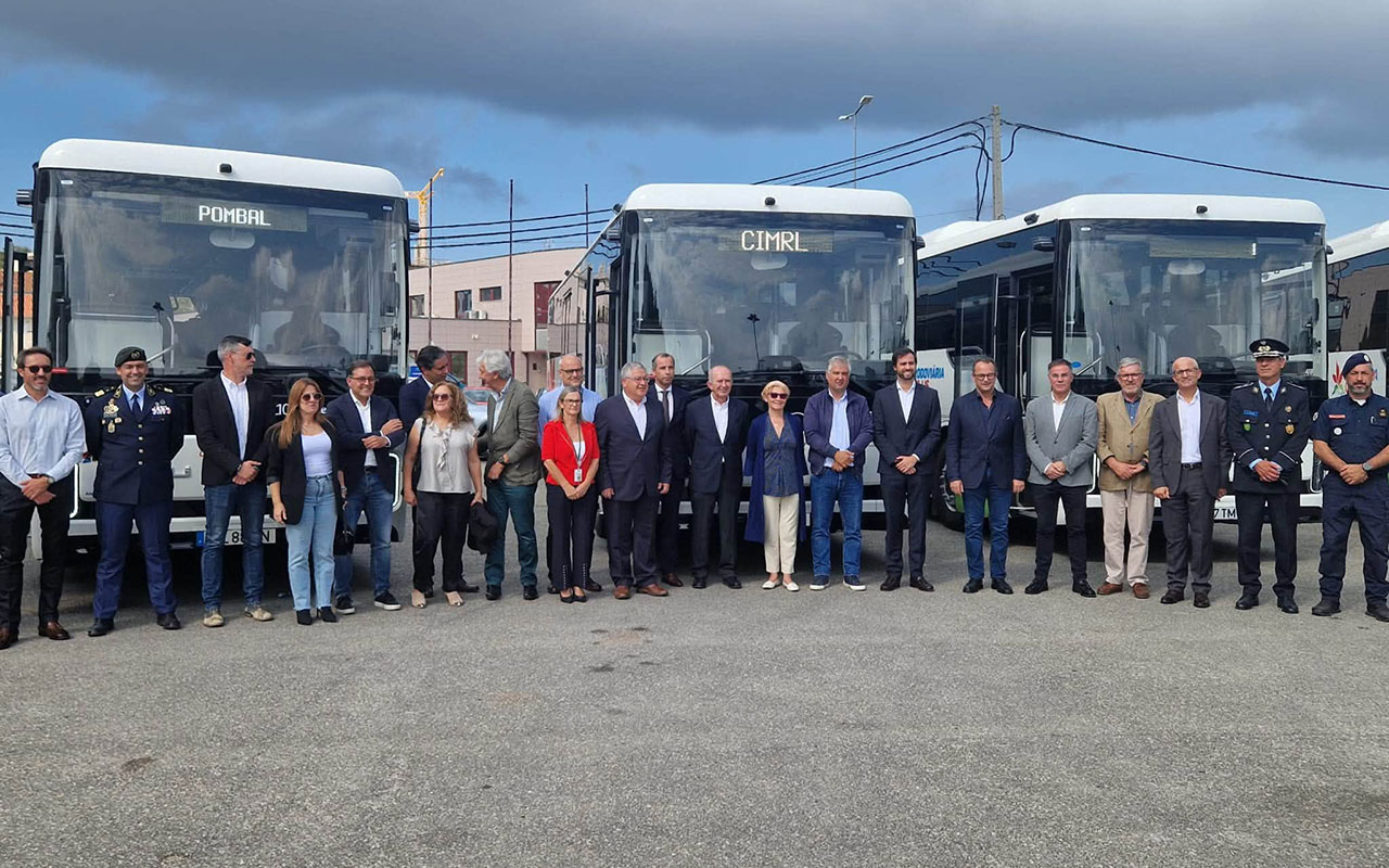 Entrega-11-autocarros-eletricos_CIMRL